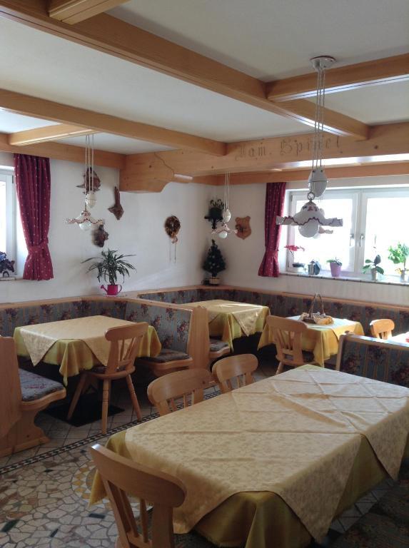 Garni Cecilia * Mazzin